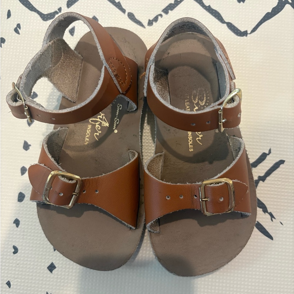 Saltwater Surfer Sandals Tan Size 8